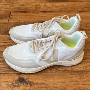 vejo men’s size 10